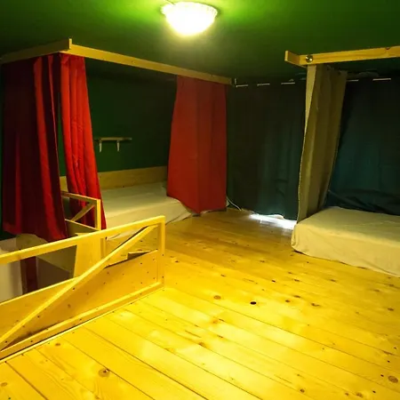 Cloud 9 Hostel Bucureşti